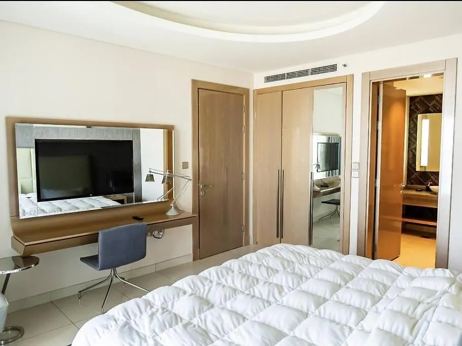 Stylish Apartment At Paramount Hotel Business Bay Dubai